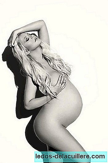 Revija za nosečnice: Christina Aguilera, ponosna na življenje