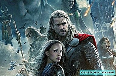 I Thor: den mørke verdenen, Thunder God redder de ni kongedømmene i den mørke alven