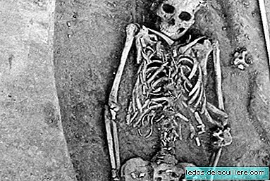 Ils retrouvent les os d'une femme qui est morte en donnant naissance à ses jumeaux il y a 7 000 ans!