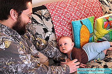 Teach the baby to communicate before he can speak