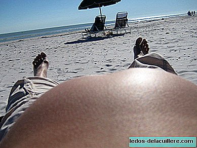 É ruim para uma mulher grávida apanhar sol no estômago?