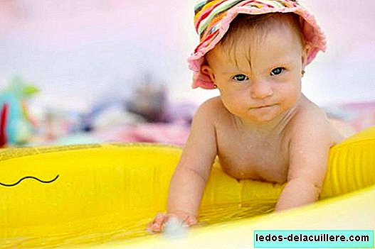 До плажа с бебето: девет съвета, които ще опростят живота ви