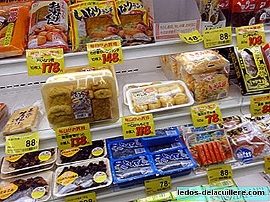 Allergia- ja ruoka-intoleranssivaikeudet viikoittaisilla ostoksilla ja aterioilla poissa kotoa