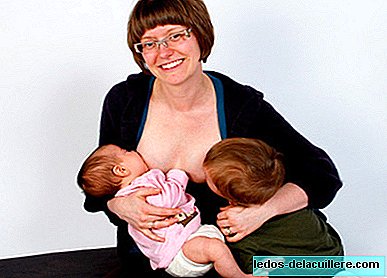 Производят ли женщины, которые кормят грудью во время беременности, молозиво для новорожденного?