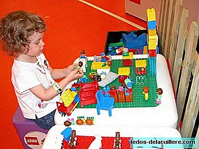 LEGO innvier det første permanente leketøysbiblioteket i Spania på H2O Shopping Center i Rivas Vaciamadrid