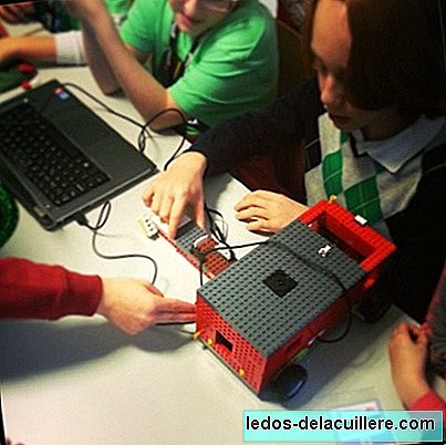 Учащиеся 4 класса участвуют в юношеской первой лиге Lego 2013