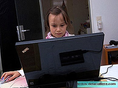 Vanhemmat eivät voi olla viimeiset tietäen, että nöyryyttävät, häiritsevät (tai pahempaa) lapsia Internetissä