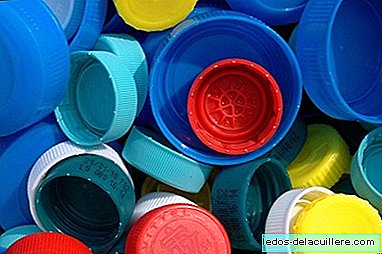 Plastic caps and the solidary use of their recycling