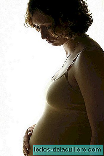 माताओं जो गर्भवती महिलाओं को अपने बुरे जन्मों को बताती हैं