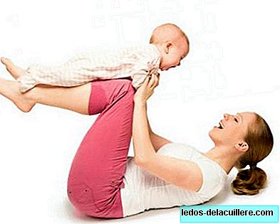 운동 할시기를 모르십니까? 아기와 함께하는 어머니의 5 가지 예
