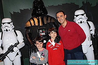 Wir haben Darth Vader und mehrere imperiale Soldaten im Disney Store in La Vaguada besucht
