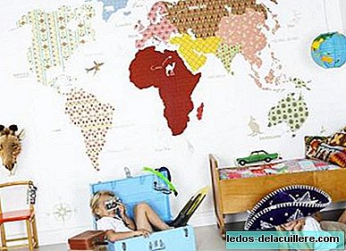 Sett et verdenskart på veggen på rommet ditt
