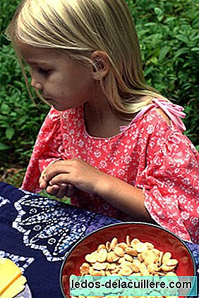 Dilarang memberi kacang (utuh) kepada anak di bawah enam tahun!: Mereka bisa tersedak