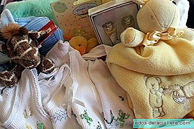 What to take to the hospital? The basic basket of the newborn