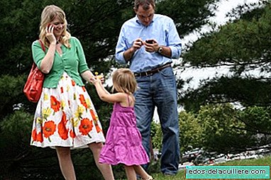 Cha mẹ sử dụng công nghệ gì để giao tiếp?