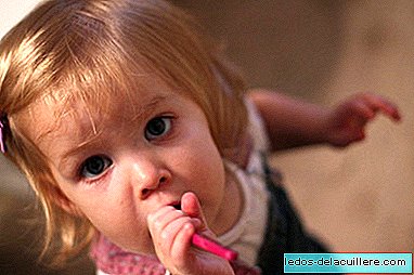 Tiedämmekö mitä hammastahnaa meidän tulisi käyttää lastemme kanssa?