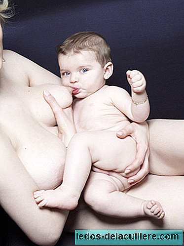 They are looking for mothers who breastfeed their babies for a photographic project