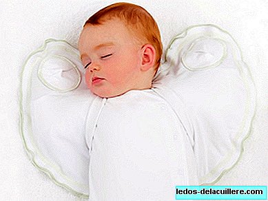 Sleepy Wings: a strange invention for the baby to sleep better