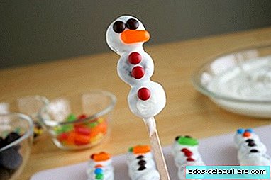Surprise children with this Christmas dessert in the form of a snowman