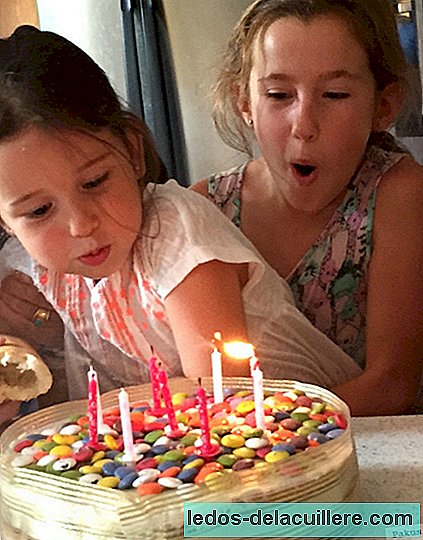 Birthday cake with three chocolates. Recipe for children