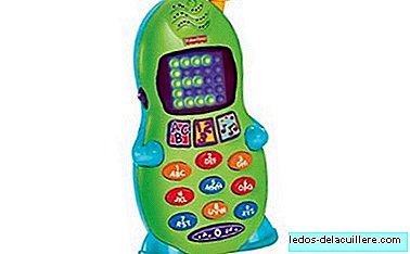 You have a call: your 10 month old son on the phone (the 10 most loved toys)