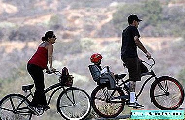The whole family by bike: encourage children to use the bicycle more