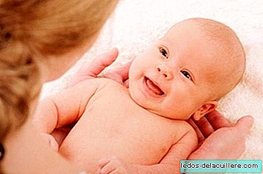 Three tips for the baby to develop his emotional intelligence: look at him, talk to him and react to his emotions