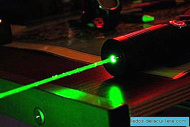 Seu filho pediu um ponteiro laser? Você deve saber que eles não são brinquedos e também podem causar lesões oculares irreparáveis