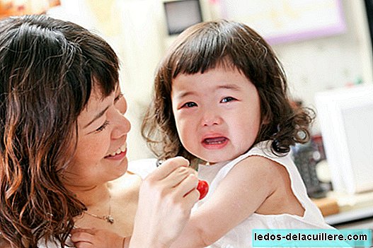 Um estudo confirma que as crianças se comportam pior com as mães do que com outros adultos [Atualizado]