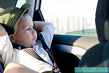 Do you travel by car with children? Use the child restraint system well