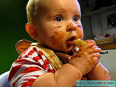 Alimentation complémentaire: "sevrage dirigé par un bébé"