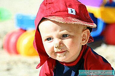 How to apply sunscreen to the baby