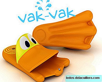 Vak-Vak بطة الوجه يتخبط الأحذية أو لعبة؟