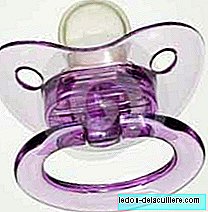 Pacifier and breastfeeding, compatible