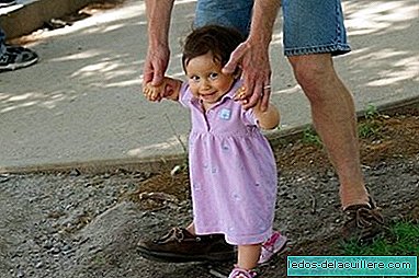 Savjeti za uličnu sigurnost s bebama koje počinju hodati