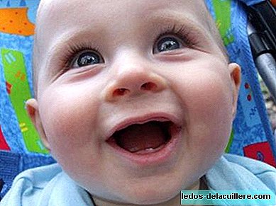 When does the baby's first tooth come out?