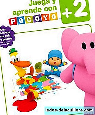 Activity books "Play and learn with Pocoyo"