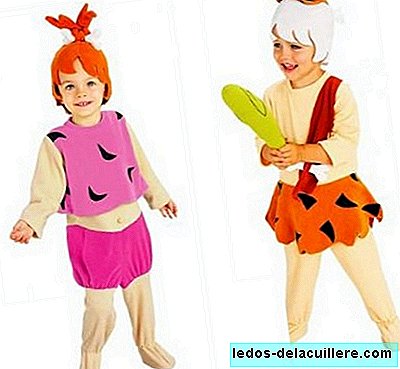 De kostuums van grappige kinderen in Birlibirloque