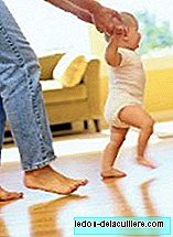 Babyövningar som hjälper dig att lära dig gå