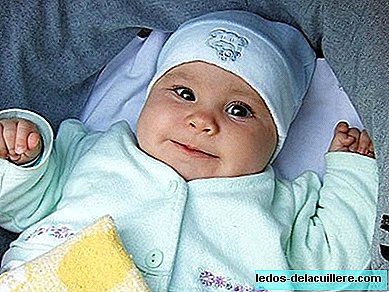 La poussette peut également aider le bébé à souffrir de plagiocéphalie (tête plate)