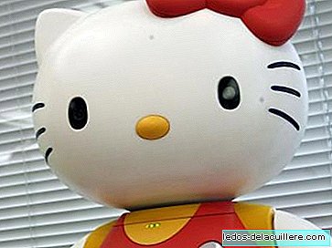 The pets of the future: Hello Kitty robot