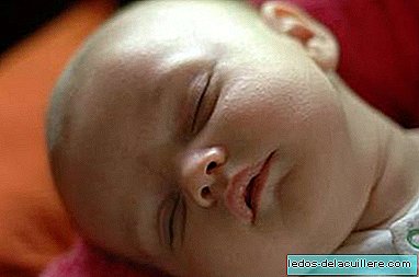 Spädbarn sover värre om deras mödrar är deprimerade