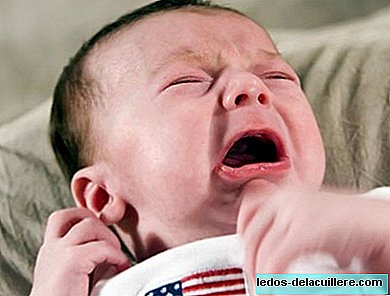 Baby's huilen in de taal van hun moeder