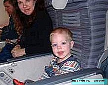 Dzieci w samolotach, uspokój je czy nie?