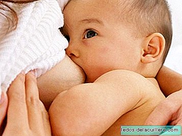 Menší stres dítěte díky kojení