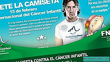 Messi veste a camisa contra o câncer infantil