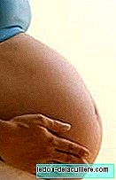 Em bé khỏe mạnh được sinh ra từ một thai ngoài tử cung