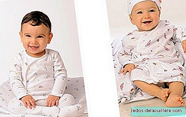 Pakaian bayi dengan penutupan magnetik