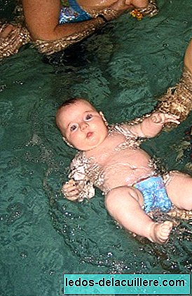 A natação do bebê está relacionada ao risco de doenças pulmonares