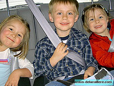 رحلة سيارة مع الأطفال
